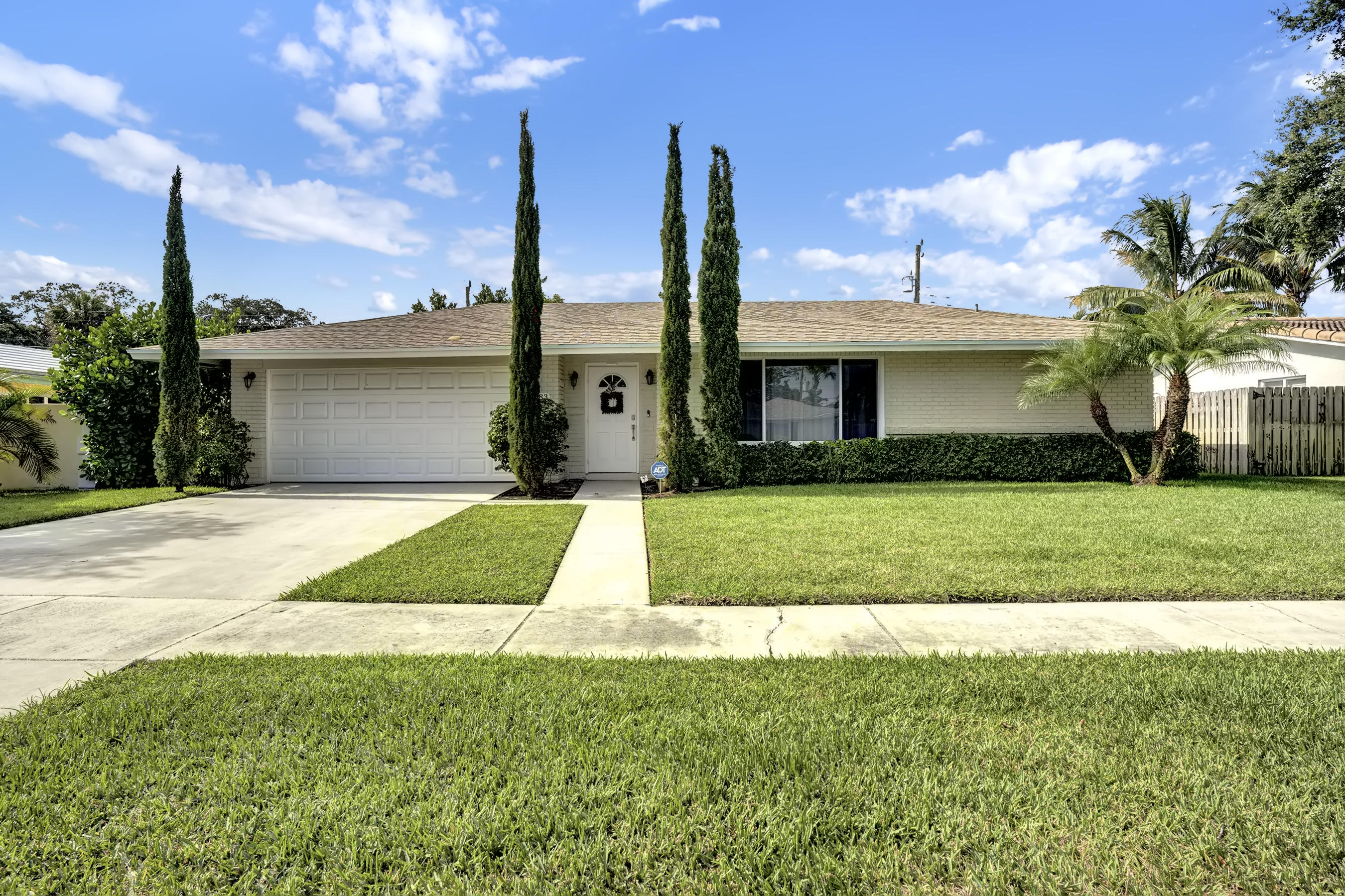 1083 Southwest 5th Street Boca Raton, FL 33486 - Photo 10 of 32 DSC09101