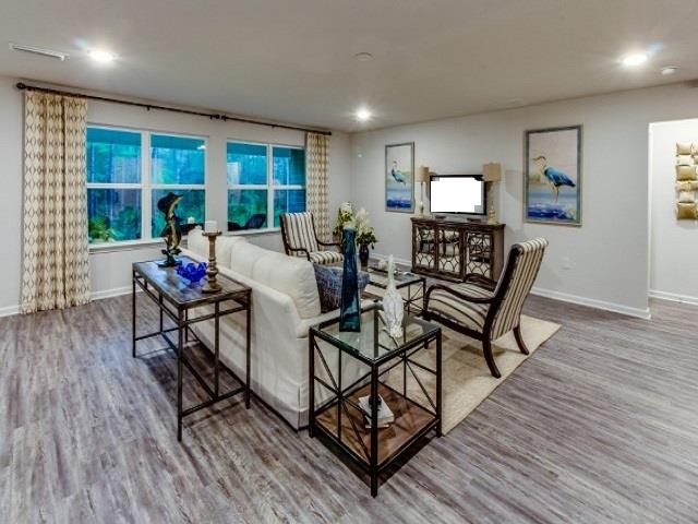 4648 Perception Circle Milton, FL 32570 - Photo 12 of 23