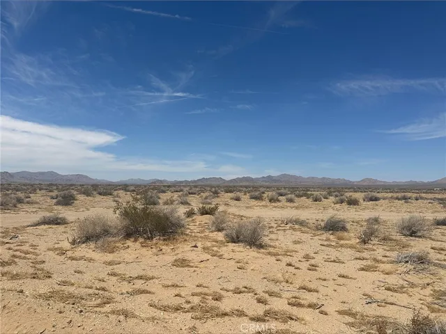 $8,999 | 13876 Harrod Road, Lucerne Valley, CA 92356