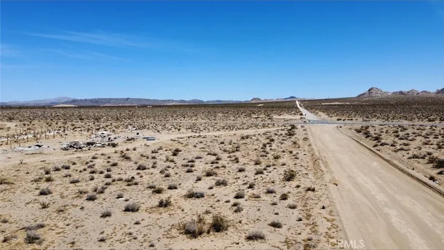 $8,999 | 13876 Harrod Road, Lucerne Valley, CA 92356