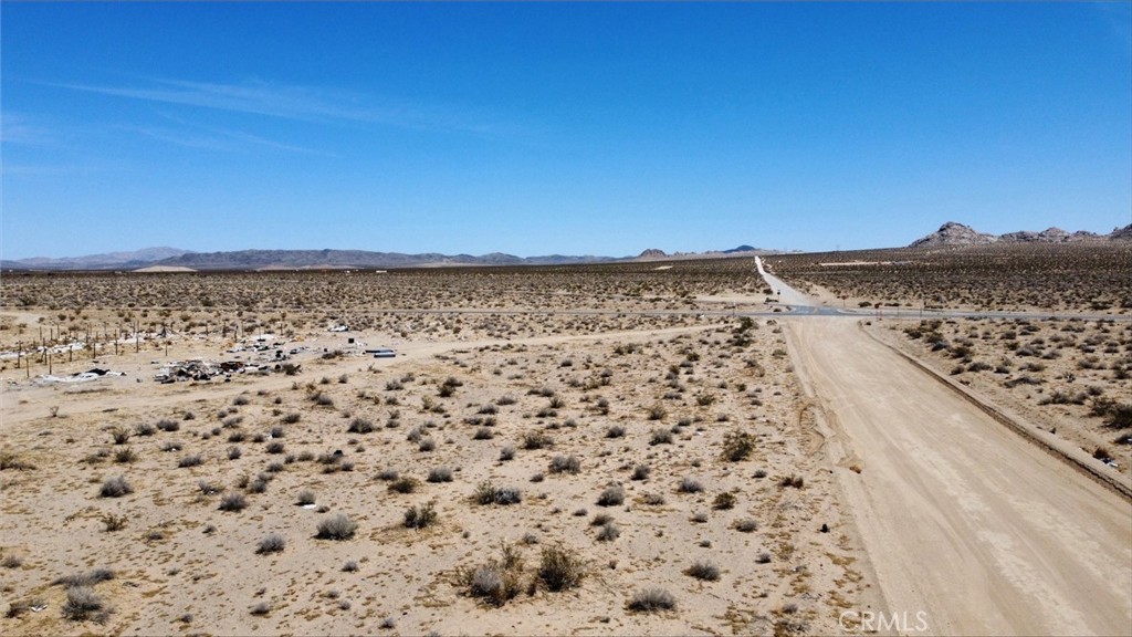 13876 Harrod Road Lucerne Valley, CA 92356 - Photo 8 of 8