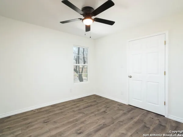 $2,400 | 143 Kinder Drive, San Antonio, TX 78212