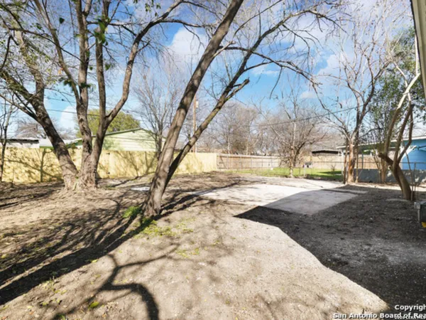 $2,400 | 143 Kinder Drive, San Antonio, TX 78212