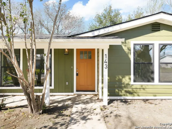 $2,400 | 143 Kinder Drive, San Antonio, TX 78212