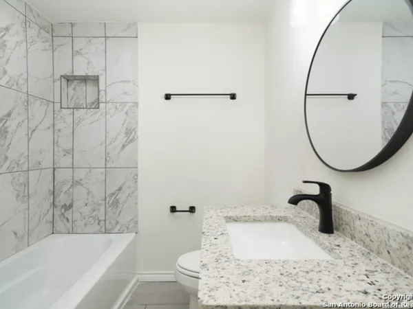 $2,400 | 143 Kinder Drive, San Antonio, TX 78212