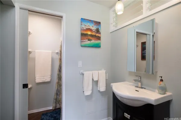 $9,400 | 63 South Kalaheo Avenue, Kailua, HI 96734