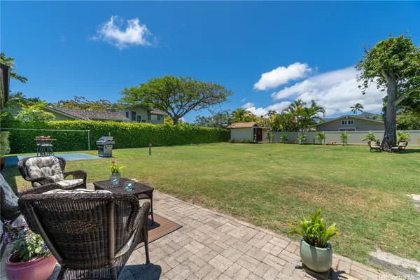 $9,400 | 63 South Kalaheo Avenue, Kailua, HI 96734