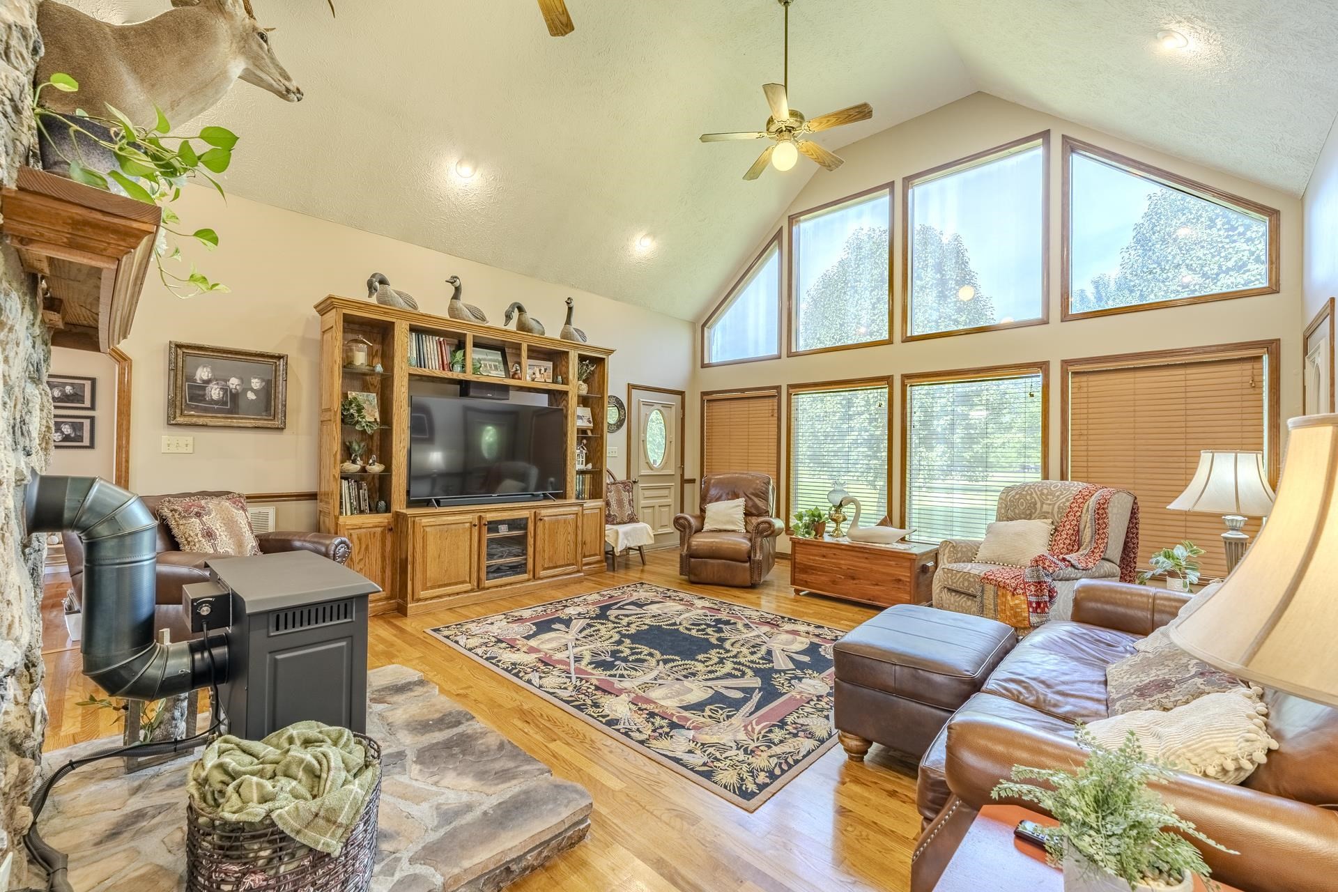 2960 Oak Grove Road Savannah, TN 38372 - Photo 7 of 40 Gallery Image 7