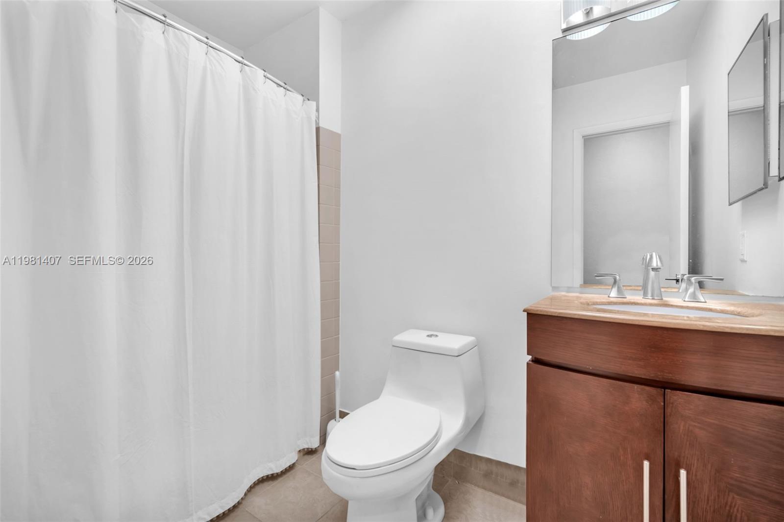 211 Southwest 87th Terrace Plantation, FL 33324 - Photo 30 of 54