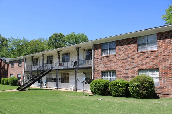 $5,000,000 | 28 U Drake Avenue, Ripley, TN 38063
