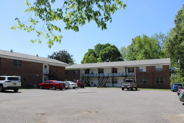 $5,000,000 | 28 U Drake Avenue, Ripley, TN 38063
