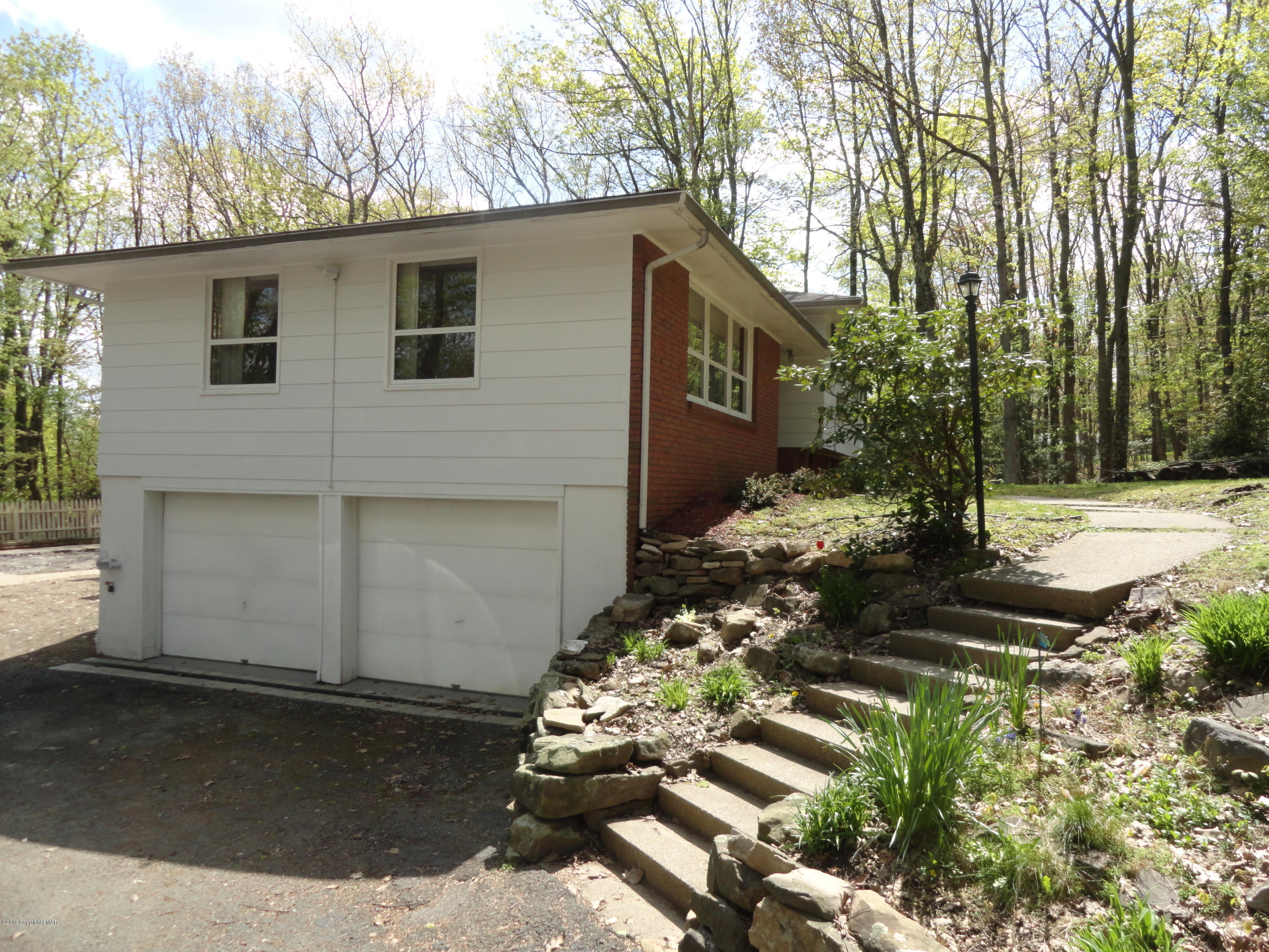 99 Hemlock Road Mount Pocono, PA 18344 - Photo 3 of 28 Garage