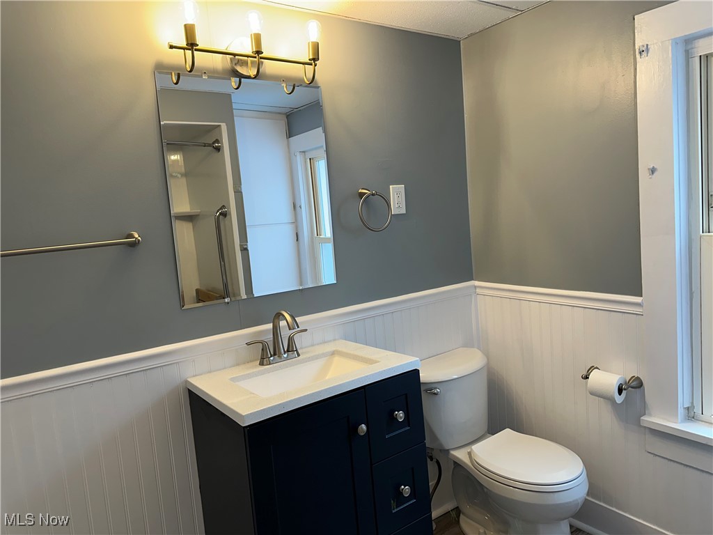 5258 Lockwood Road Madison, OH 44057 - Photo 12 of 39 Downstairs full bathroom updated