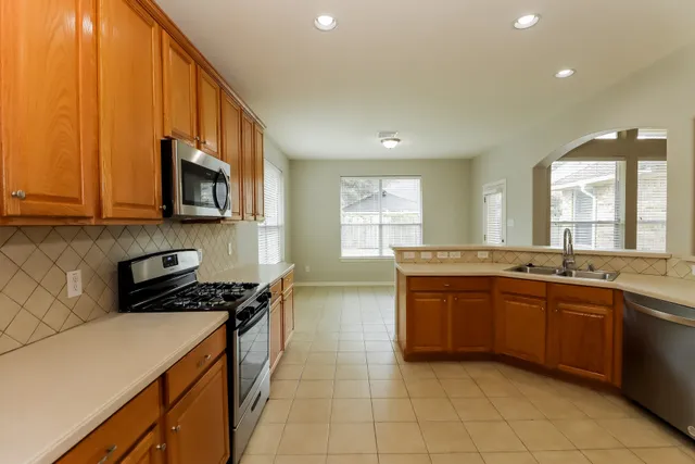 $2,725 | 3211 Oak Park Lane, Missouri City, TX 77459