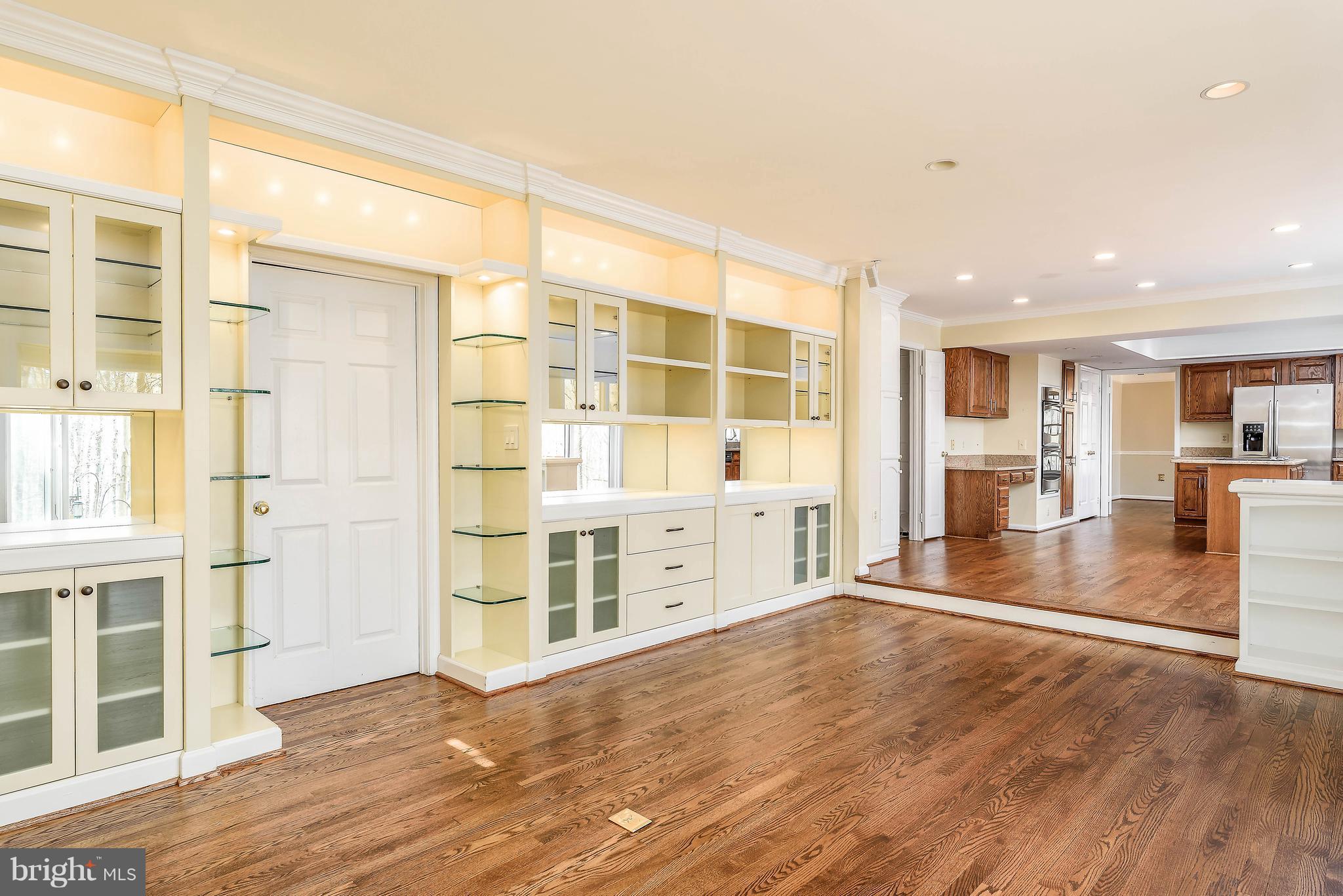 2003 Roundhouse Road Vienna, VA 22181 - Photo 12 of 30 Gorgeous custom built-in cabinetry with lighting
