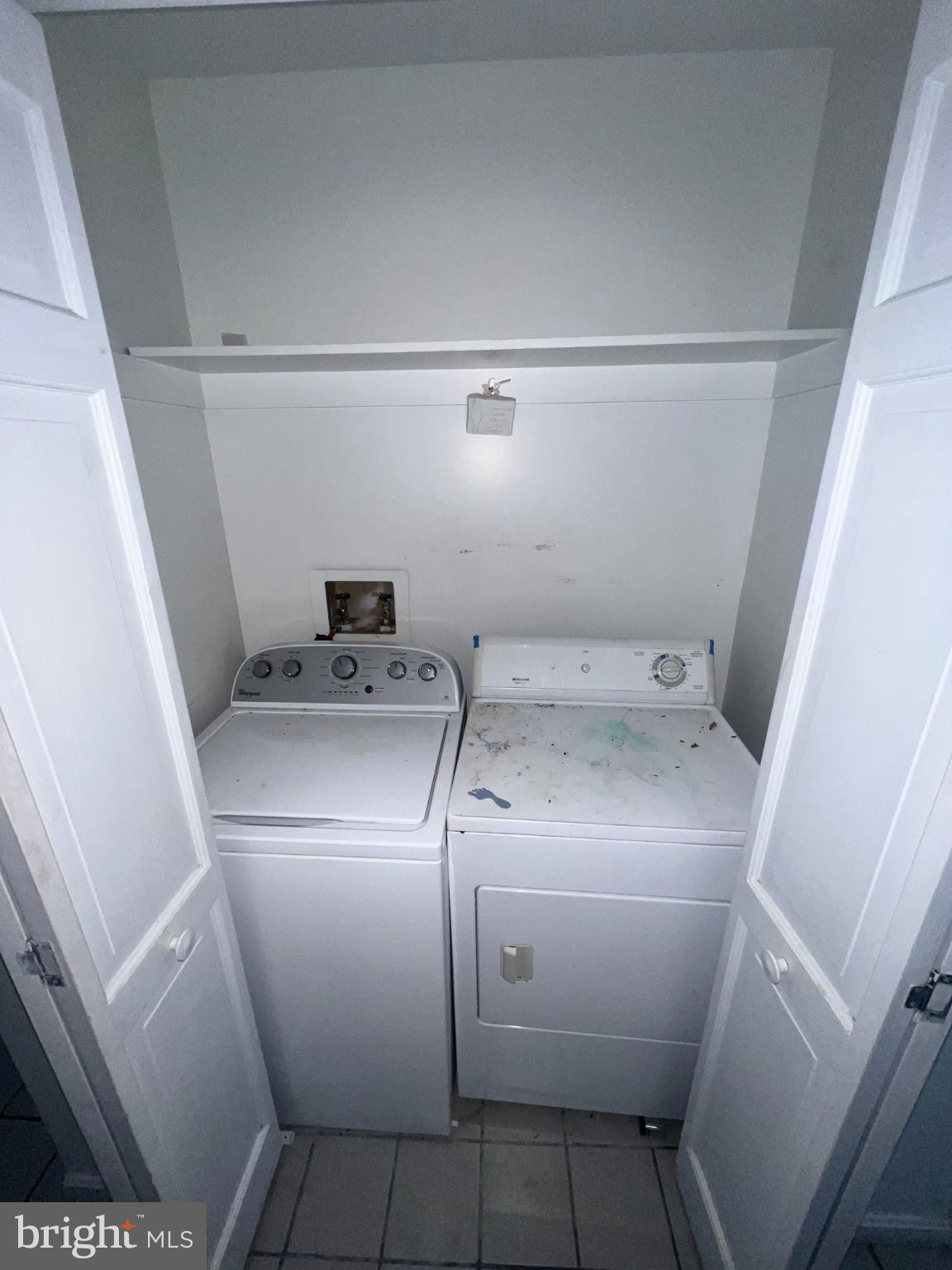 198 Pysell Road McHenry, MD 21541 - Photo 10 of 47 a utility room with dryer and washer