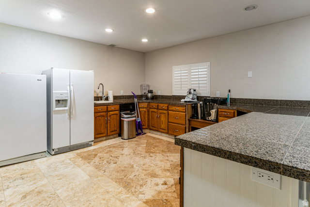 2148 Pinecrest Lane Sandy, UT 84092 - Photo 35 of 45