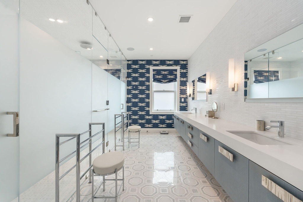 401 Beacon Street, Unit PH Boston, MA 02115 - Photo 24 of 35