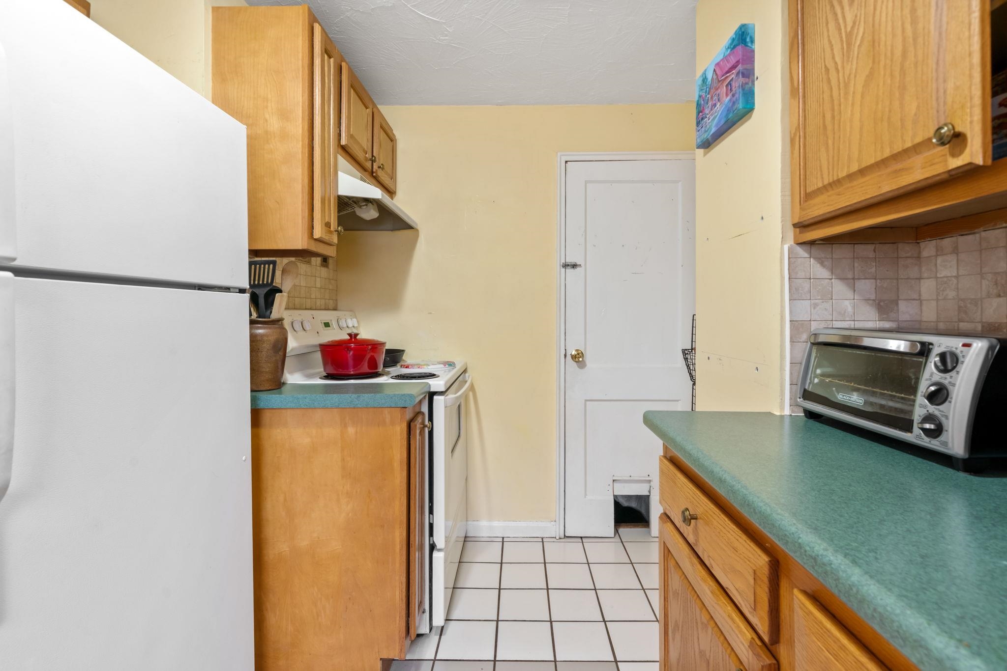 88 Harold Street Manchester, NH 03104 - Photo 20 of 28