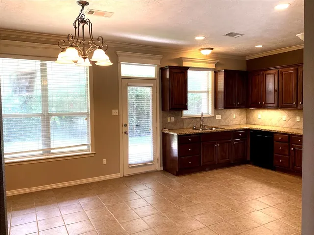 $2,550 | 8422 Alison Avenue, College Station, TX 77845