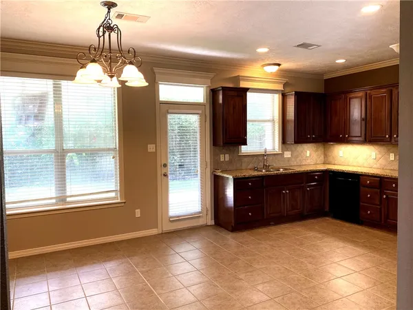$2,550 | 8422 Alison Avenue, College Station, TX 77845