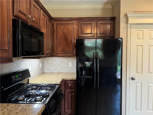 $2,550 | 8422 Alison Avenue, College Station, TX 77845