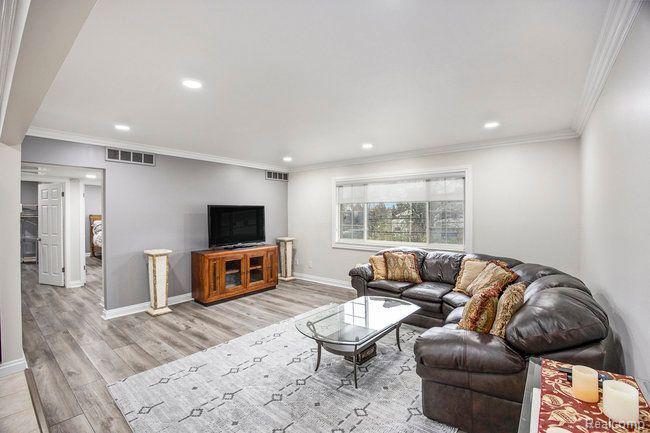 2245 Walton Boulevard, Unit 57 Rochester Hills, MI 48309 - Photo 7 of 15