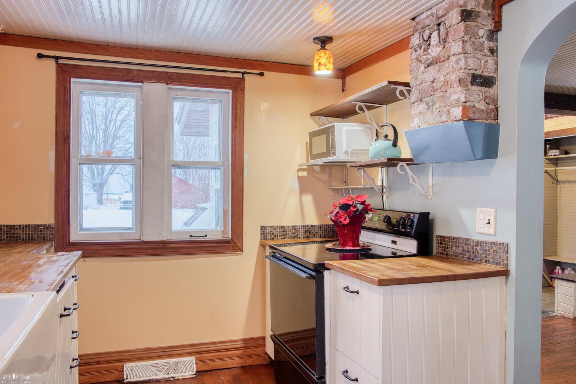 4301 Allan Road Owosso, MI 48867 - Photo 3 of 43