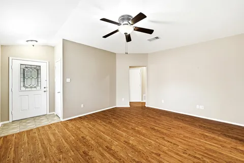 $305,000 | 903 Gentry Drive, Leander, TX 78641