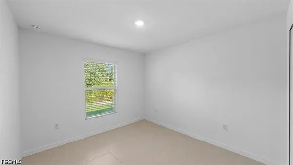 $2,250 | 17225 Cantu Court, North Fort Myers, FL 33917