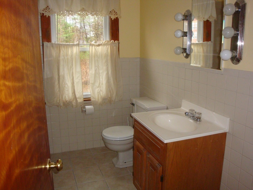 137 Eastford Road Southbridge, MA 01550 - Photo 13 of 20 Gallery Image 13