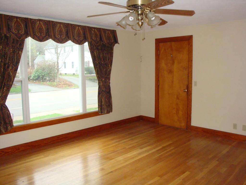 137 Eastford Road Southbridge, MA 01550 - Photo 3 of 20 Gallery Image 3