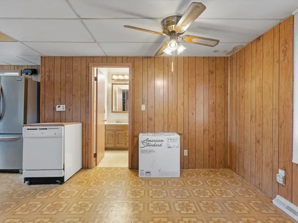$159,000 | 4220 18th Avenue, Moline, IL 61265