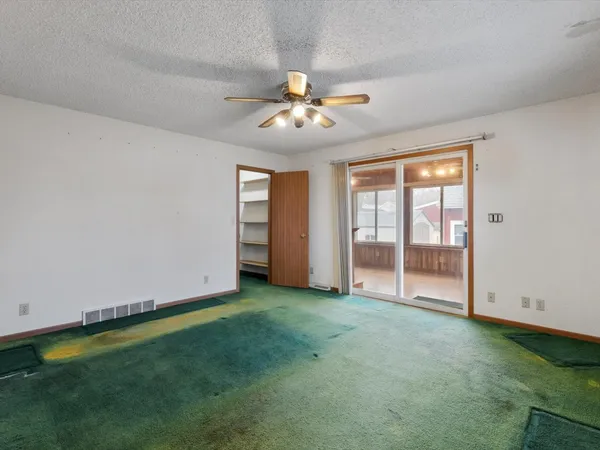 $159,000 | 4220 18th Avenue, Moline, IL 61265