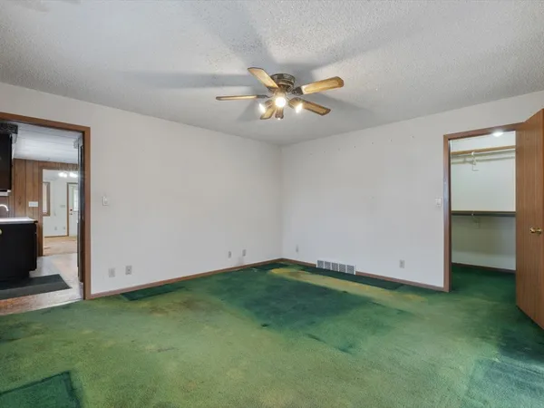 $159,000 | 4220 18th Avenue, Moline, IL 61265