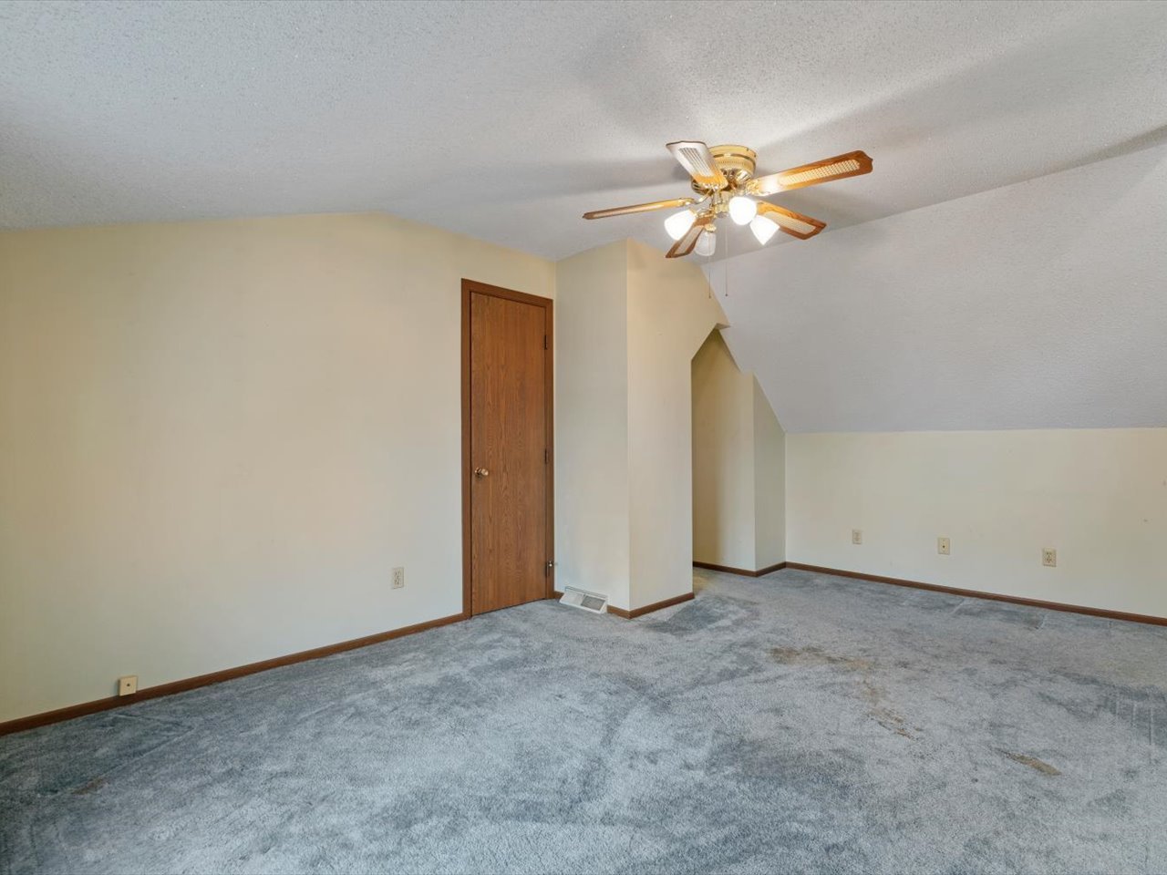 4220 18th Avenue Moline, IL 61265 - Photo 29 of 55