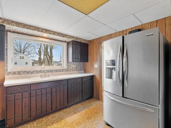 $159,000 | 4220 18th Avenue, Moline, IL 61265
