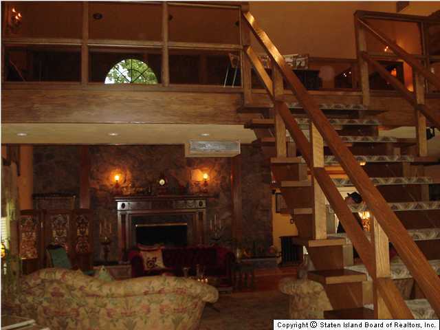 91 East Loop Road Staten Island, NY 10304 - Photo 4 of 20 Additional Photo