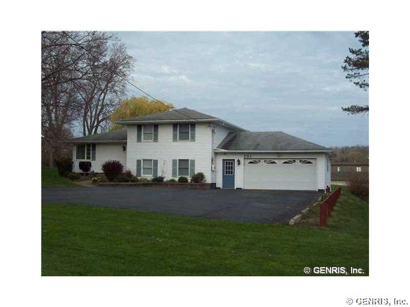 701 Moseley Road Perinton, NY 14450 - Photo 1 of 1 Exterior Front