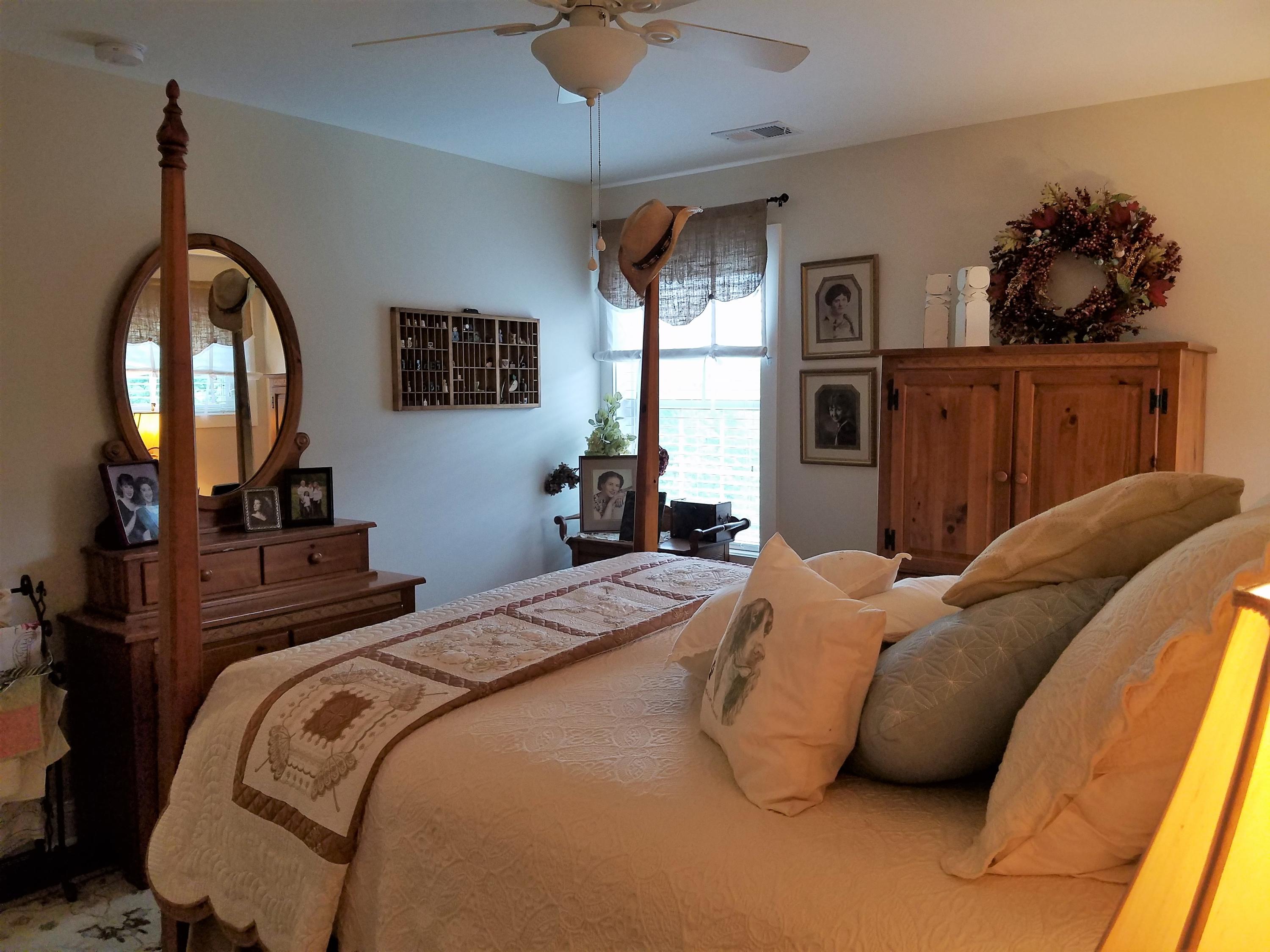 315 Ellis Road Hardy, VA 24101 - Photo 19 of 32 upstairs BR one of 3