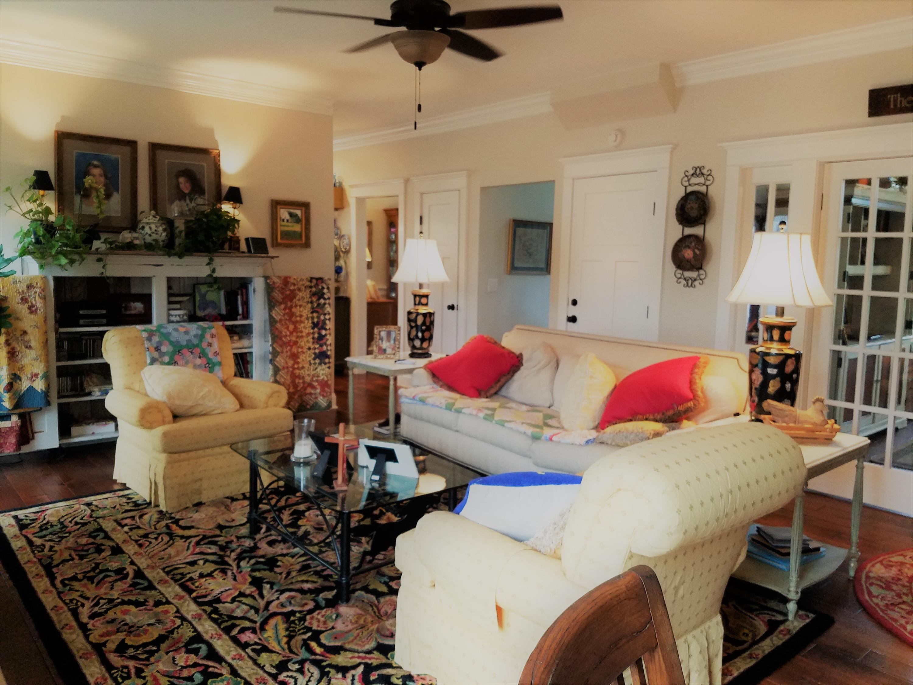 315 Ellis Road Hardy, VA 24101 - Photo 10 of 32 living room