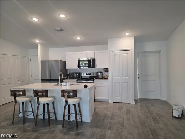 $2,000 | 4421 Northeast 15th Place, Cape Coral, FL 33909