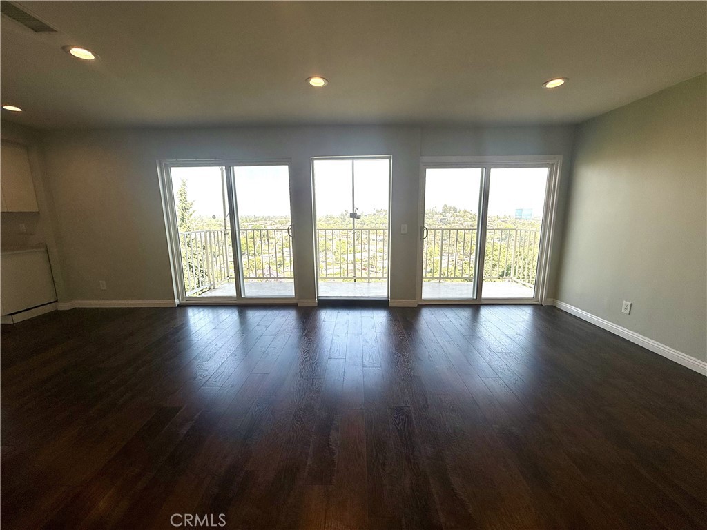 4214 Barrett Road Los Angeles, CA 90032 - Photo 7 of 29