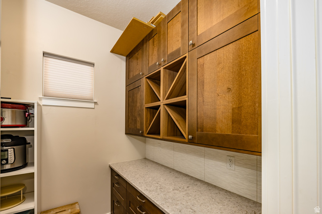 1283 North Gallen Road Santa Clara, UT 84765 - Photo 23 of 103 Butler Pantry