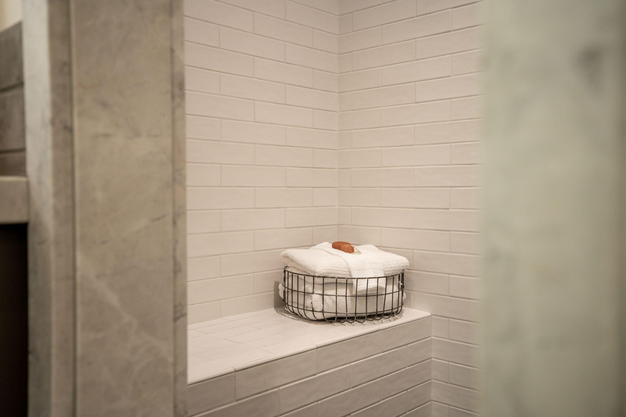 655 Southwest Otter Way Bend, OR 97702 - Photo 26 of 49 Built-in shower bench.