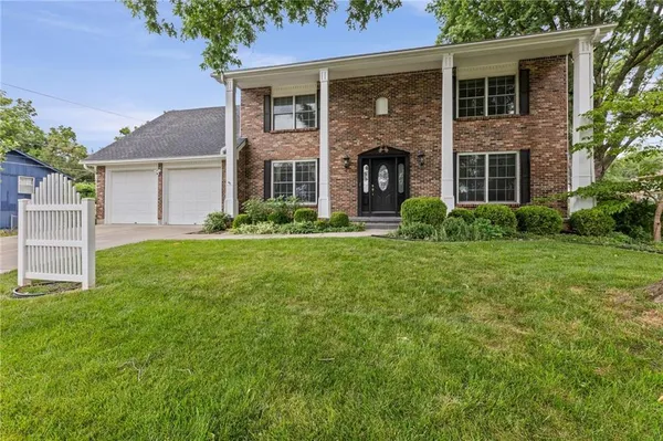 $435,000 | 13312 West 61st Terrace, Shawnee, KS 66216