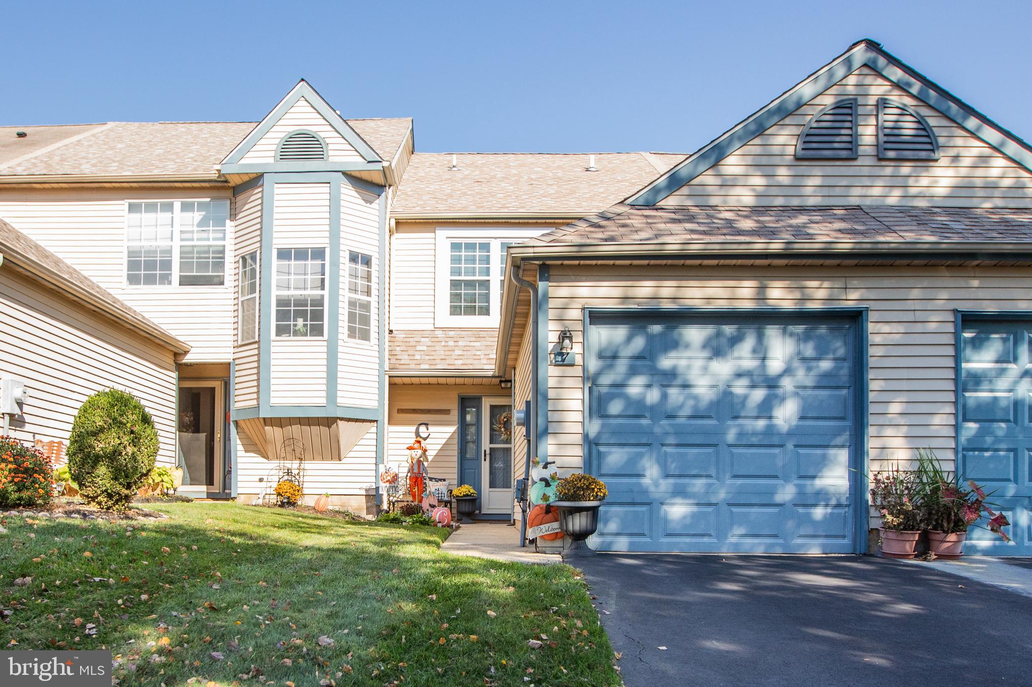 7 Raintree Drive Hamilton, NJ 08690 - Photo 1 of 28 Gallery Image 1