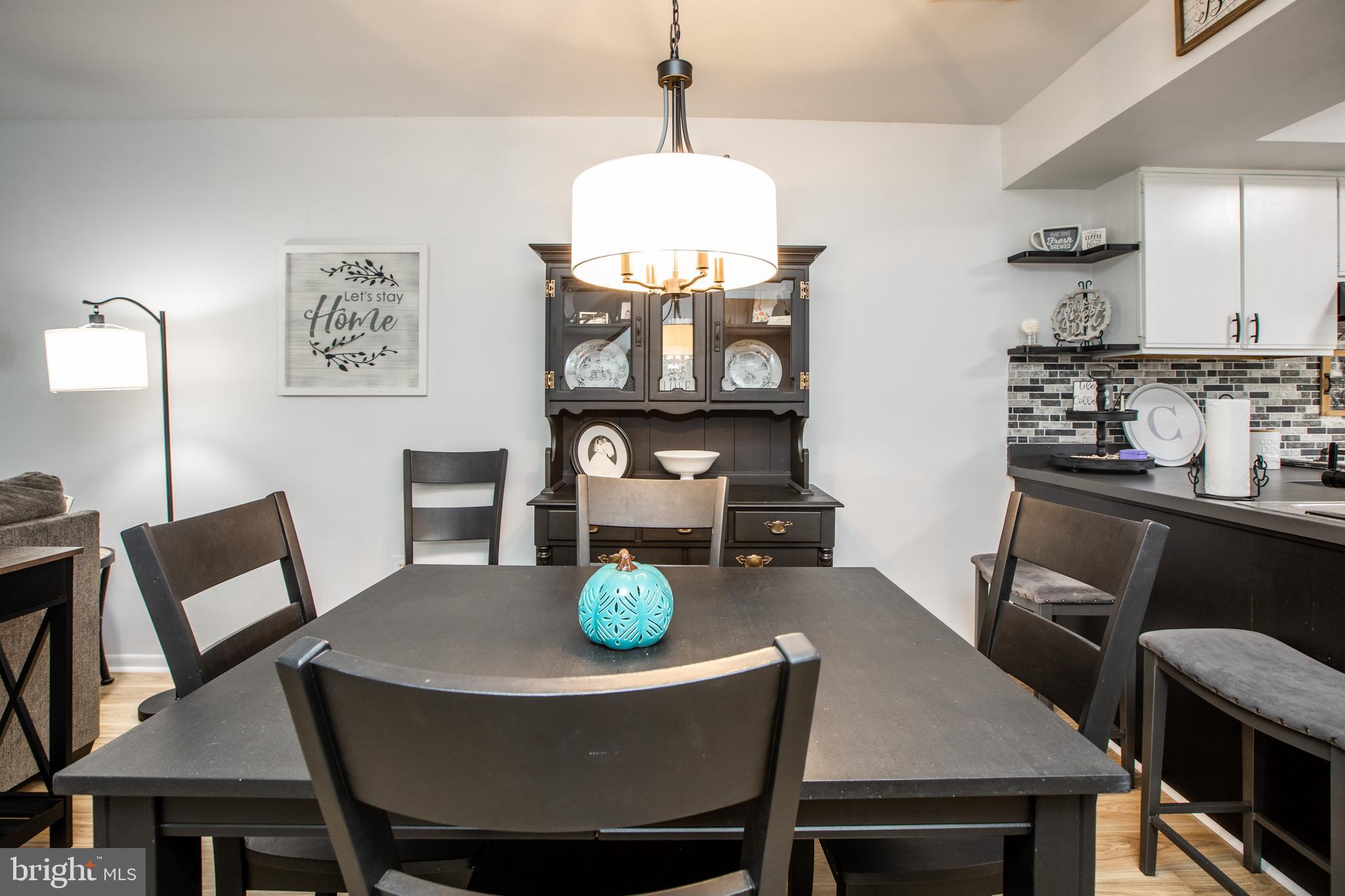 7 Raintree Drive Hamilton, NJ 08690 - Photo 7 of 28 Gallery Image 7
