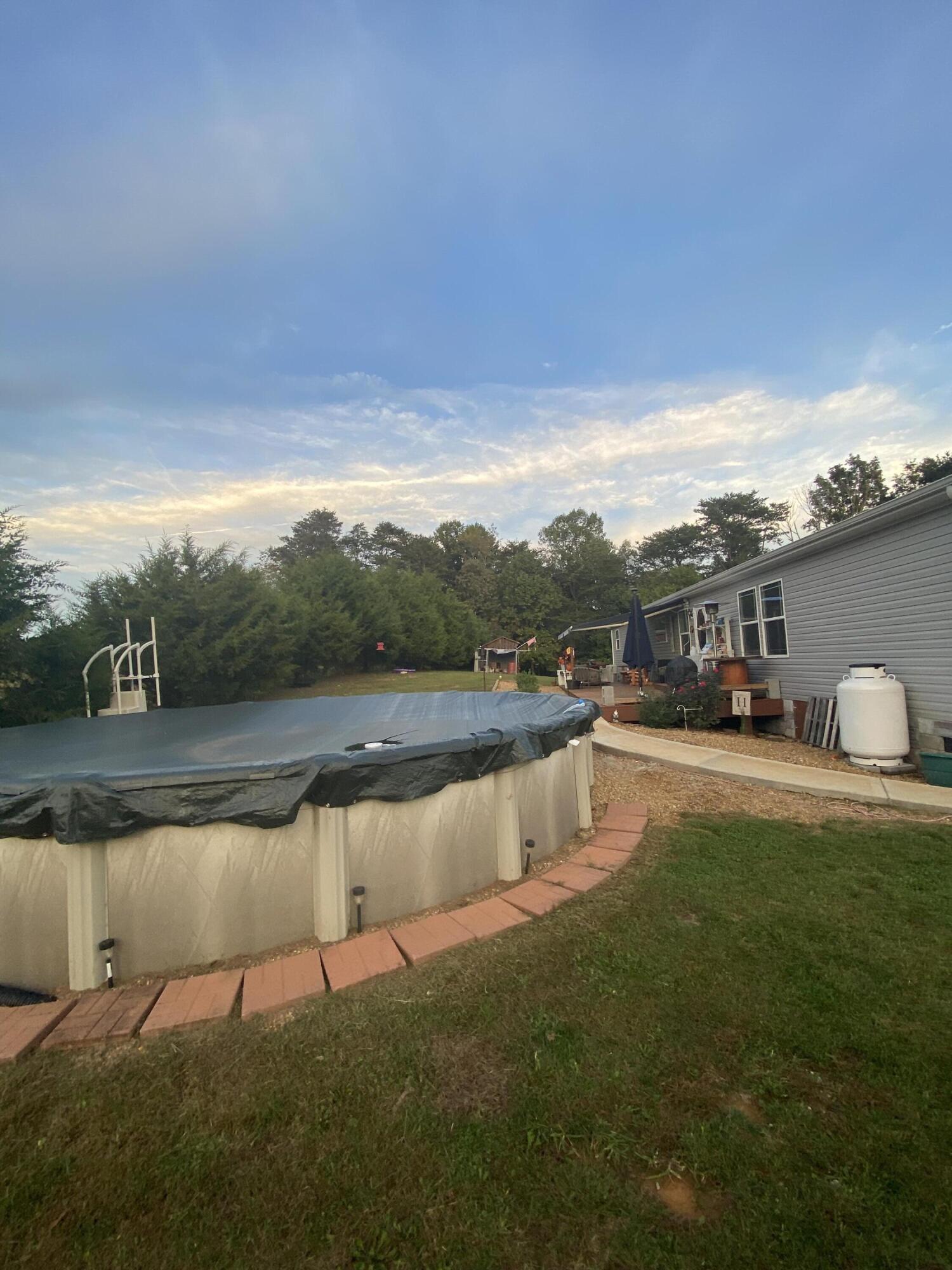 1208 Corby Bridge Road Chuckey, TN 37641 - Photo 4 of 13 IMG_9132