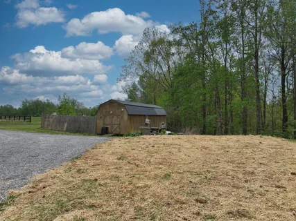 $359,900 | 120 Whippoorwill Lane, Bethpage, TN 37022